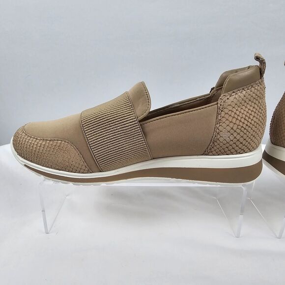 Walking Cradles Sneakers Women's 7.5 M Slip On Dakota Light Taupe W-143403 NIB - Picture 5 of 15
